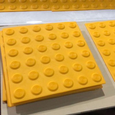 300*300 Punte tattili in plastica in PVC/PU per la sicurezza della camminata e il miglioramento dell'accessibilità